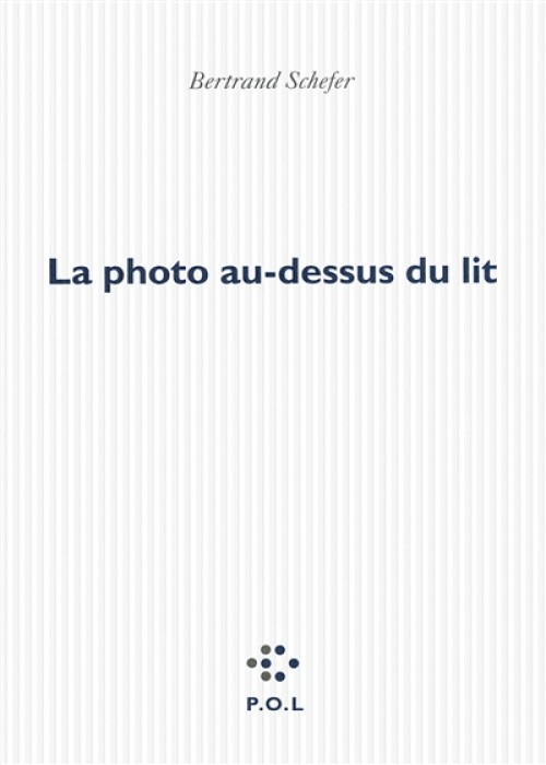 La photo au-dessus du lit